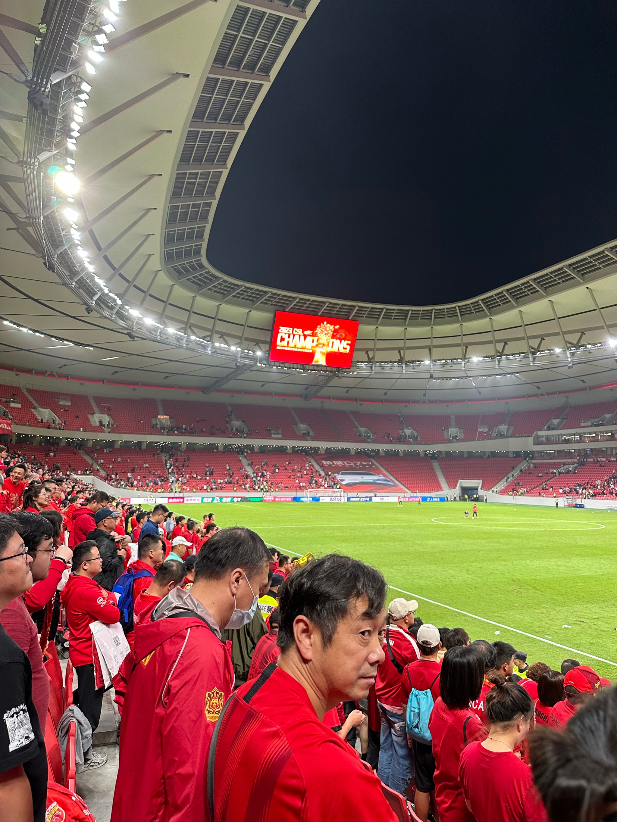 上港连胜收官，球队迎来巅峰表现